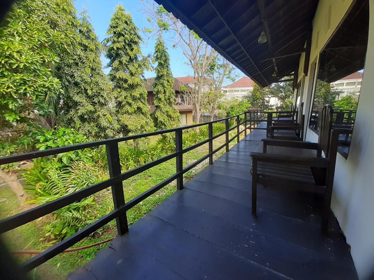 Puri Kutat Lestari Hotel Sanur Екстериор снимка