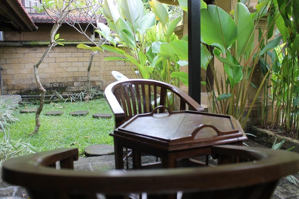 Puri Kutat Lestari Hotel Sanur Екстериор снимка